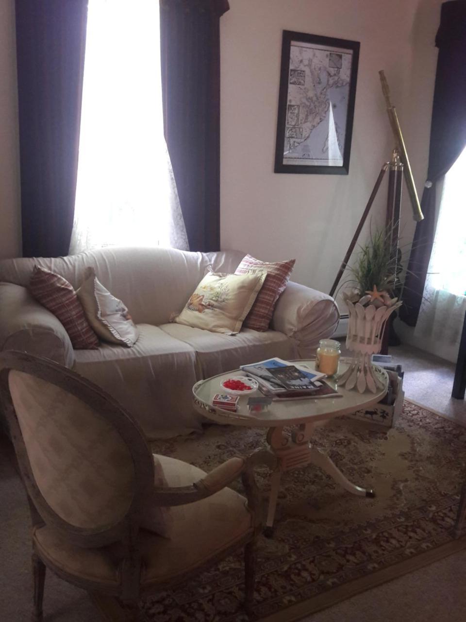 Calais Crossing River House Bed And Breakfast Ngoại thất bức ảnh